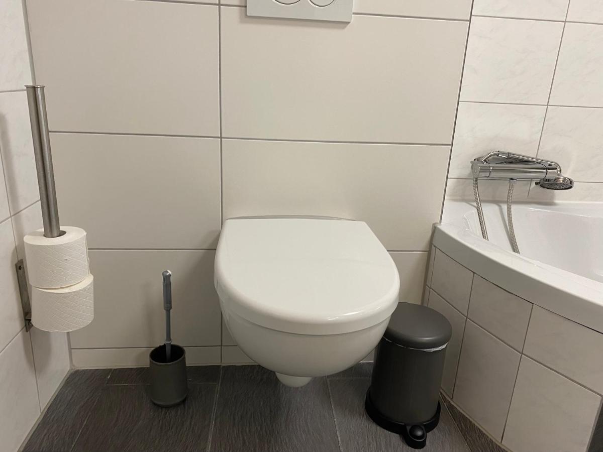 Ferienwohnung Mit Grosser Dachterrasse Bielefeld Bagian luar foto